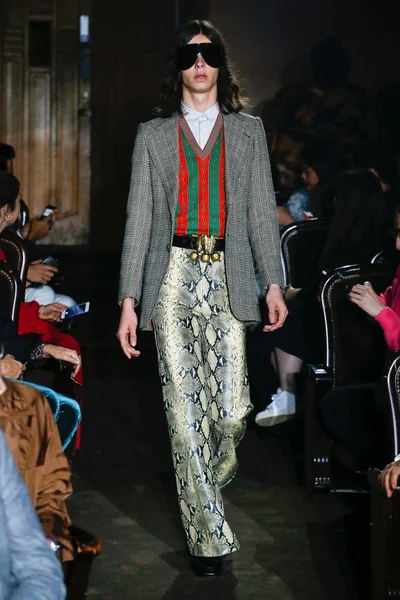 Look 20